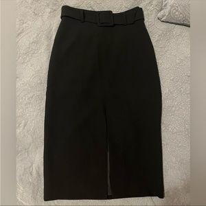 NWOT aritzia Babaton Bramble skirt